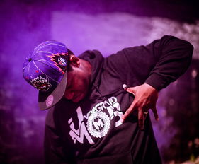 最简单男生中国舞,中国舞男生技巧